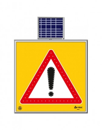 Güneş Enerjili ve Ledli Trafik Bilgi Levhası Dikkat 1000mm x 1000mm